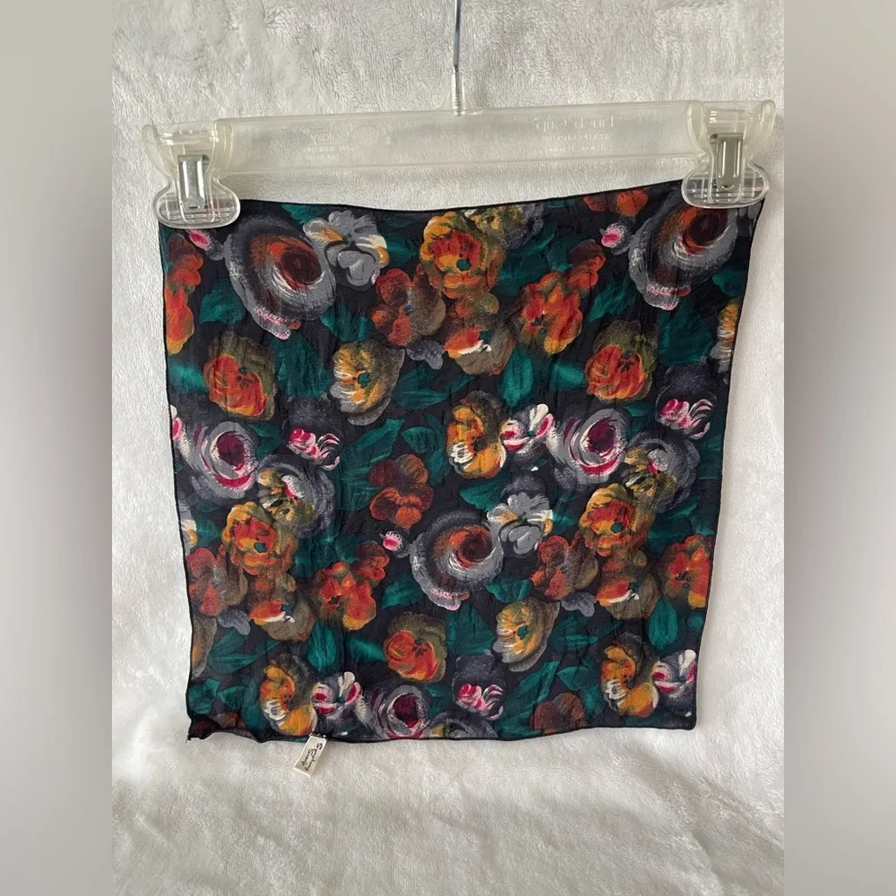 Vintage symphony, scarf
